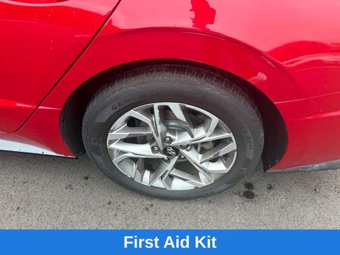 Used 2022 Hyundai Sonata SEL w/ Preferred Accessory Package FWD image 26