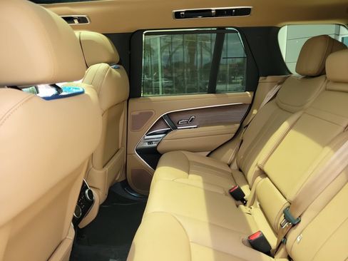 New 2026 Land Rover Range Rover SE AWD/4WD image 16
