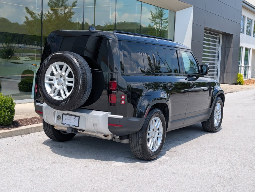 Used 2025 Land Rover Defender 110 S AWD/4WD image 7