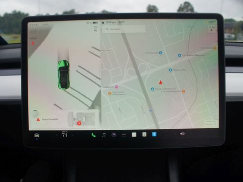 Used 2023 Tesla Model Y Performance AWD/4WD image 7