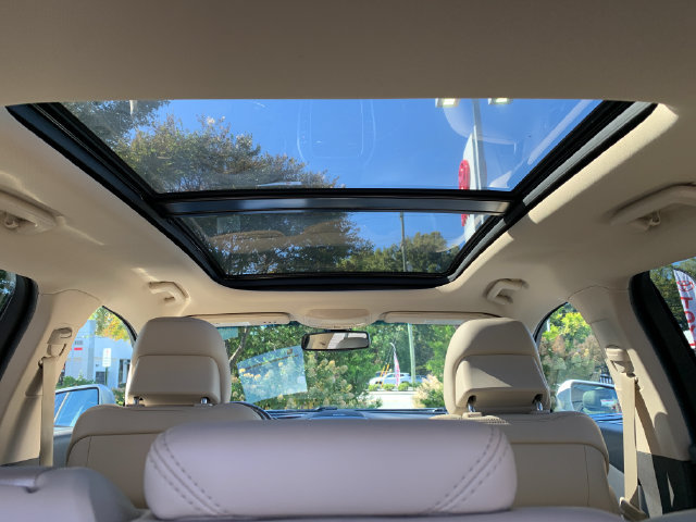 Used 2016 Lincoln MKX Reserve w/ Technology Package FWD image 31