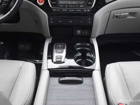 Used 2016 Honda Pilot Elite image 32