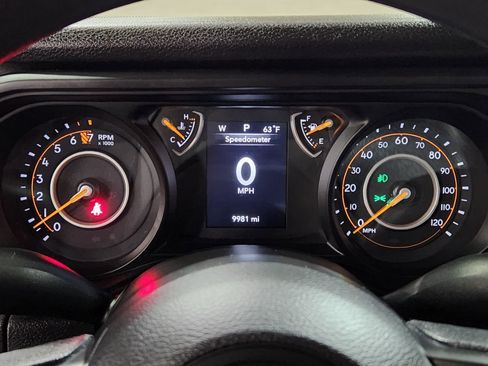 Used 2025 Jeep Gladiator Sport image 34