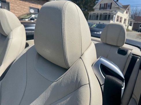 Used 2018 BMW 430i Convertible image 19
