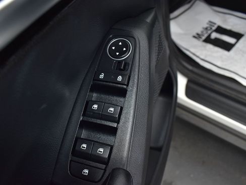 Used 2021 Kia Seltos S image 10