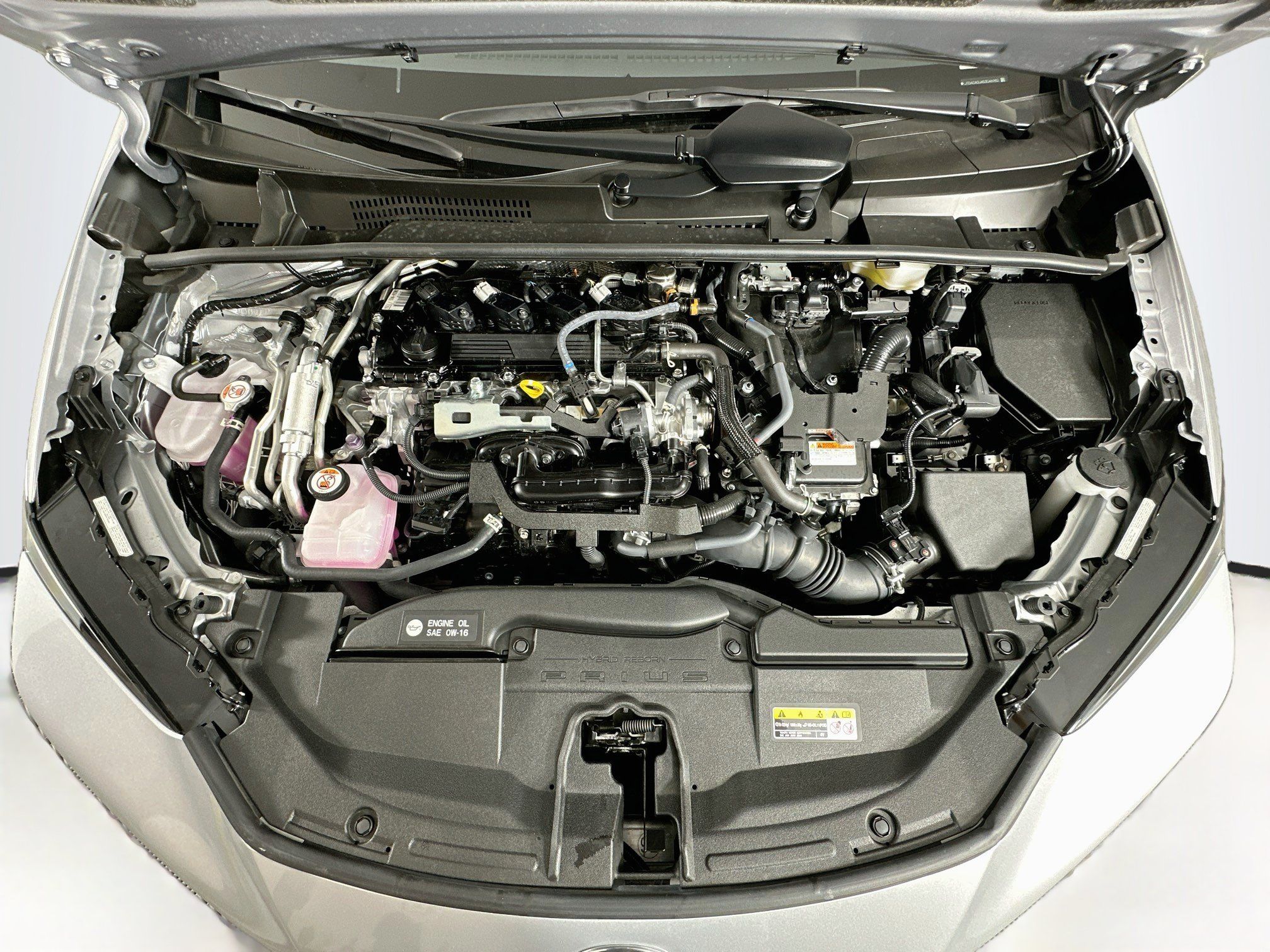 Used 2025 Toyota Prius Plug-In Hybrid FWD image 32