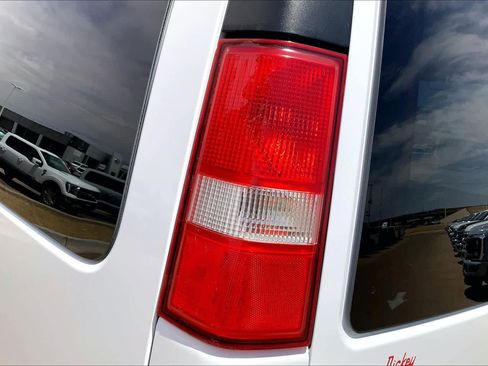 Used 2019 Chevrolet Express 3500 LT w/ LT Preferred Equipment Group RWD image 29