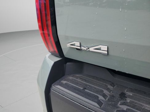 Used 2025 Toyota Tundra SR5 w/ SR5 Convenience Package image 22