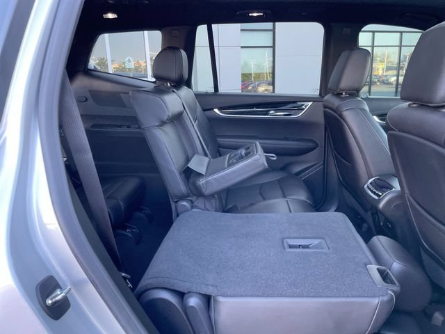 Certified 2020 Cadillac XT6 Premium Luxury FWD image 16