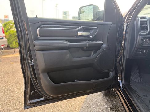 Used 2025 RAM 1500 Big Horn AWD/4WD image 17