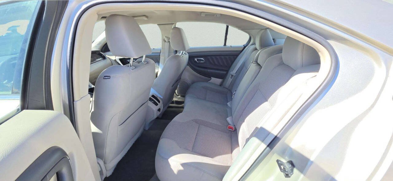 Used 2011 Ford Taurus SEL w/ 201A Rapid Spec Order Code FWD image 7