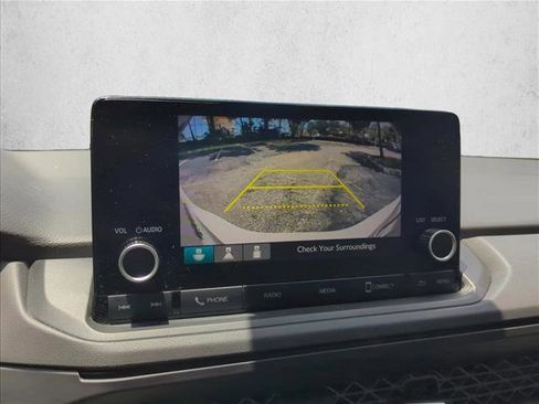 Used 2023 Honda Accord EX image 10