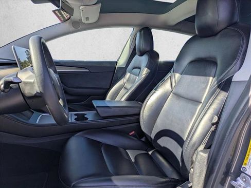 Used 2021 Tesla Model 3 Performance image 17