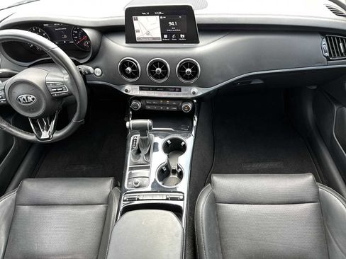 Used 2019 Kia Stinger Premium image 13