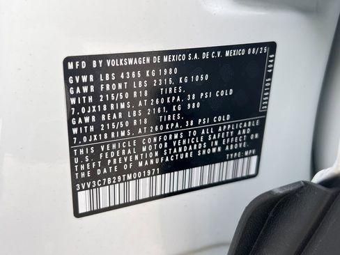 New 2026 Volkswagen Taos SE image 31