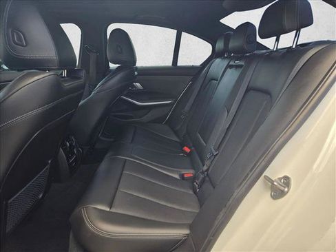 Used 2022 BMW 330i Sedan w/ M Sport Package RWD image 20