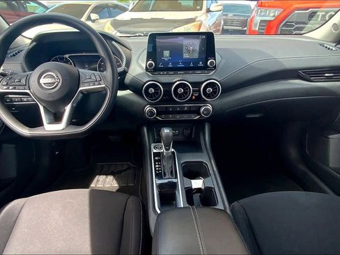 Used 2025 Nissan Sentra SV FWD image 16