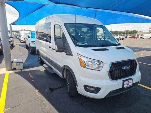 Used 2022 Ford Transit 350 XLT RWD image 2