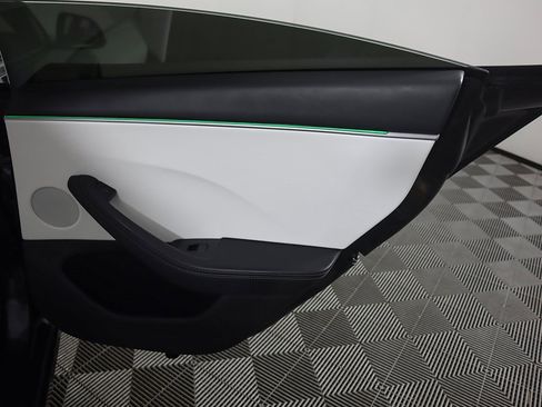 Used 2025 Tesla Model 3 Long Range image 28