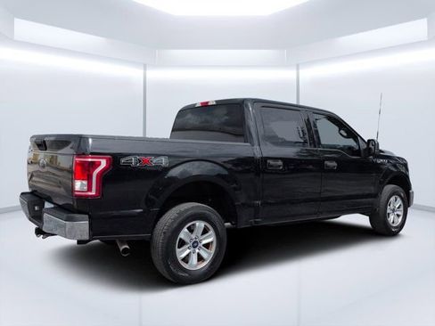 Used 2017 Ford F150 XLT AWD/4WD image 3