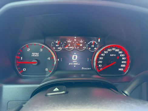 Used 2016 GMC Sierra 2500 Denali w/ Duramax Plus Package AWD/4WD image 9