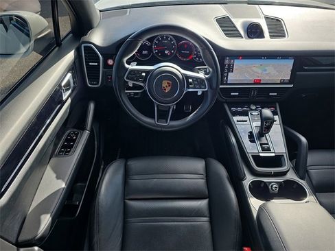 Used 2019 Porsche Cayenne S image 15