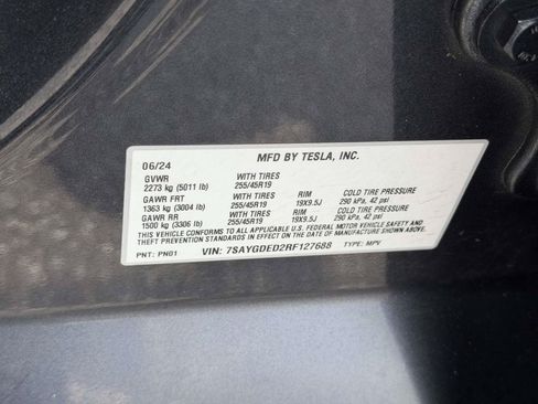 Used 2024 Tesla Model Y Long Range RWD image 25