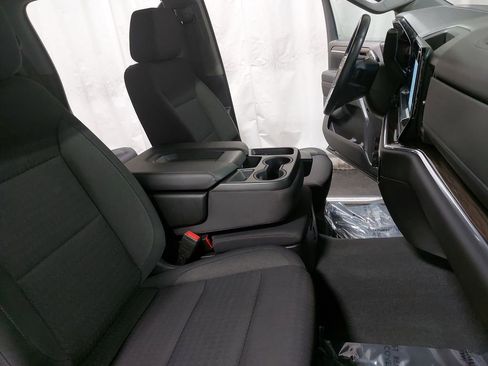 Used 2022 Chevrolet Silverado 1500 LT image 10