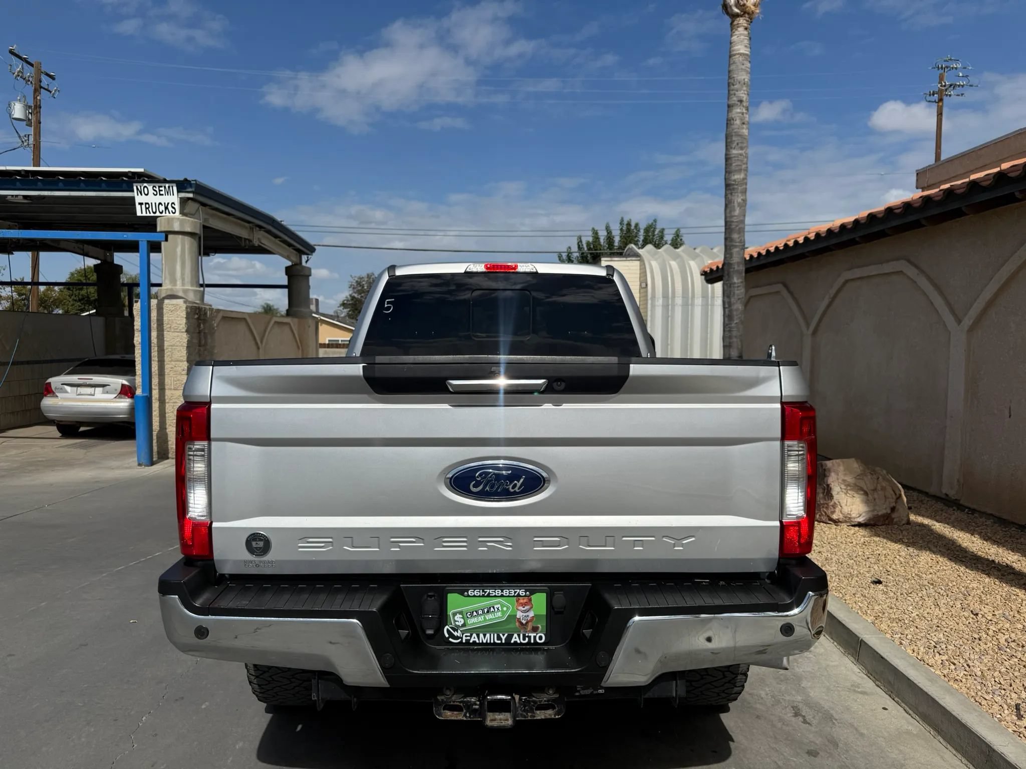 Used 2019 Ford F250 Lariat w/ Lariat Value Package AWD/4WD image 5