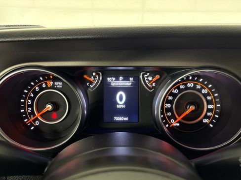 Used 2018 Jeep Wrangler Unlimited Sport S AWD/4WD image 15