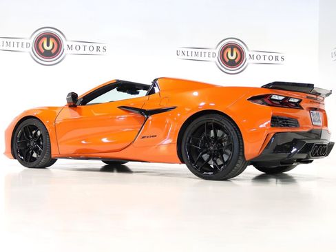 Used 2025 Chevrolet Corvette Z06 RWD image 78