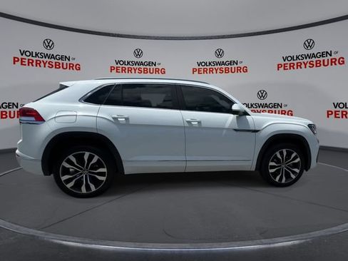 Used 2021 Volkswagen Atlas Cross Sport SEL R-Line FWD image 8