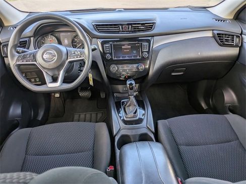 Used 2021 Nissan Rogue Sport S image 17