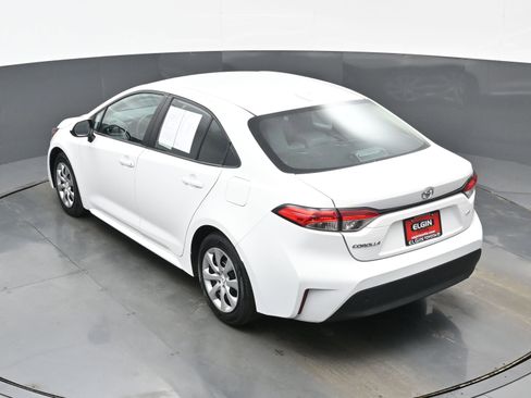 Used 2024 Toyota Corolla LE image 36