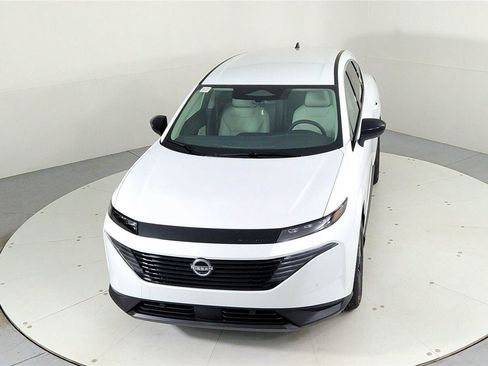 Used 2025 Nissan Murano SV image 14