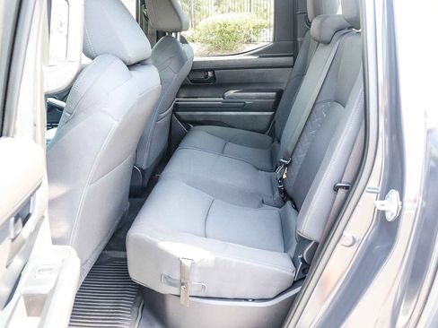 Certified 2025 Toyota Tacoma SR5 AWD/4WD image 21