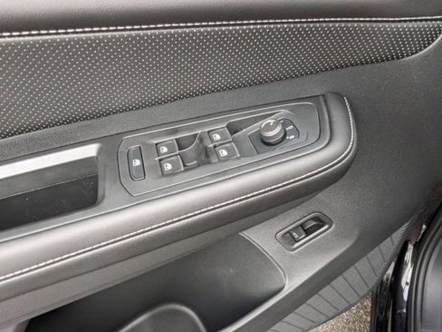 New 2024 Volkswagen Atlas Cross Sport SEL AWD/4WD image 19