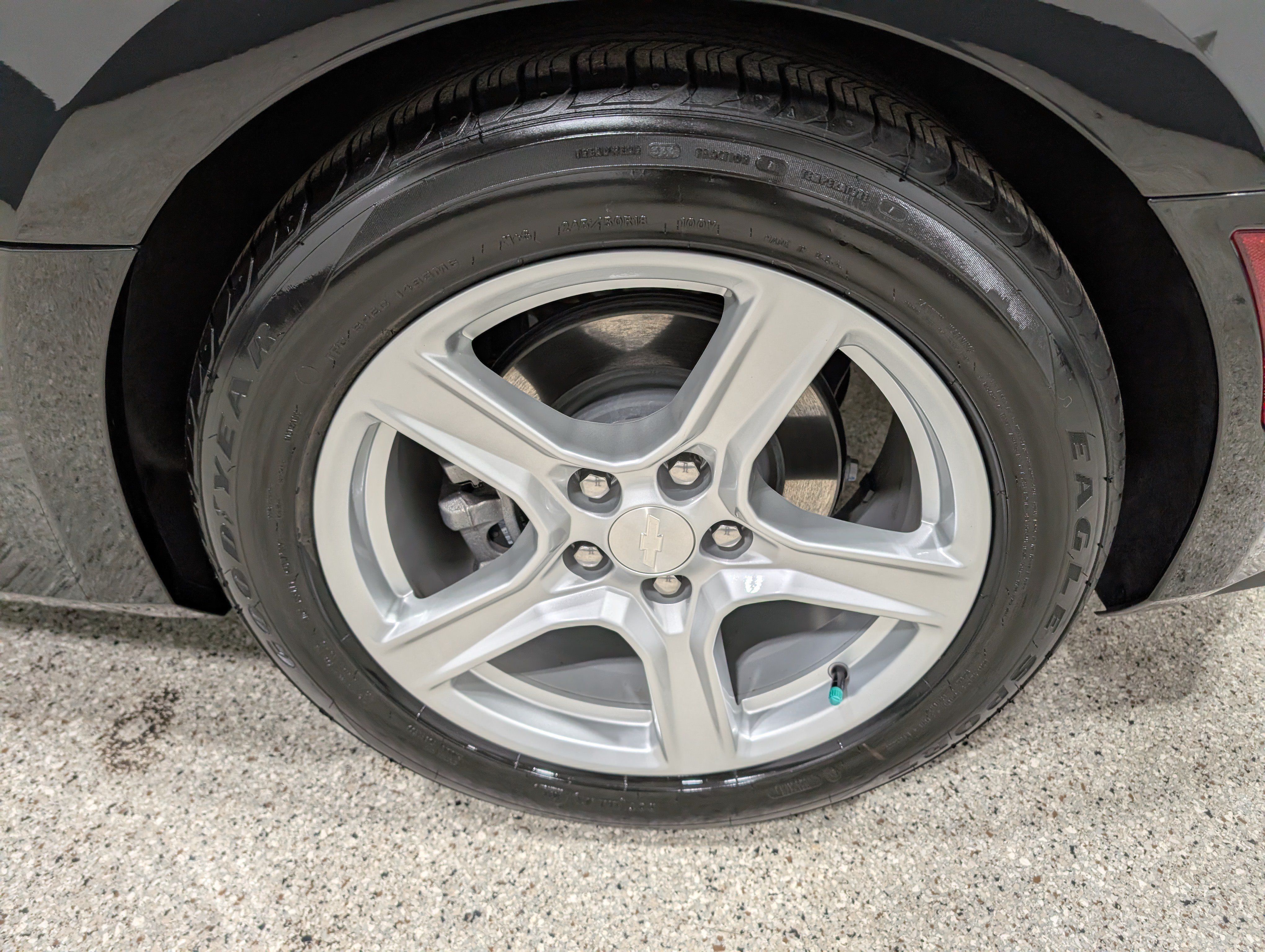 Used 2024 Chevrolet Camaro LT RWD image 10
