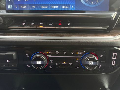 Used 2024 Chevrolet Silverado 3500 LT w/ Texas Edition image 20