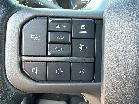 Used 2022 Ford F150 Lariat w/ Equipment Group 502A High AWD/4WD image 12