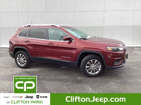 Certified 2020 Jeep Cherokee Latitude Plus w/ Cold Weather Group image 1