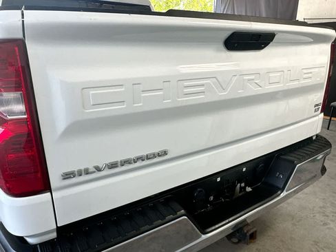 Used 2021 Chevrolet Silverado 1500 LT RWD image 10
