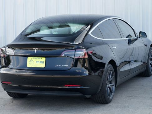 Used 2020 Tesla Model 3 Long Range image 51