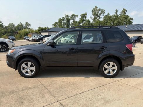 Used 2012 Subaru Forester 2.5X w/ Popular Pkg 3 AWD/4WD image 5