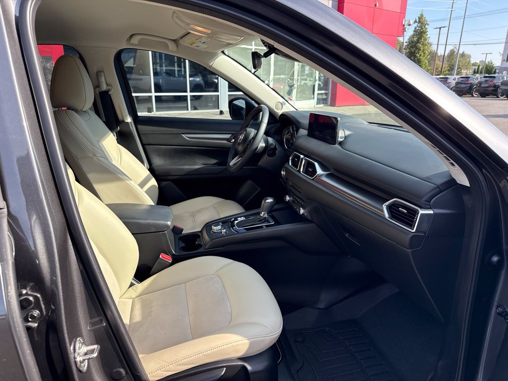 Used 2023 MAZDA CX-5 AWD 2.5 S w/ Select Package image 9