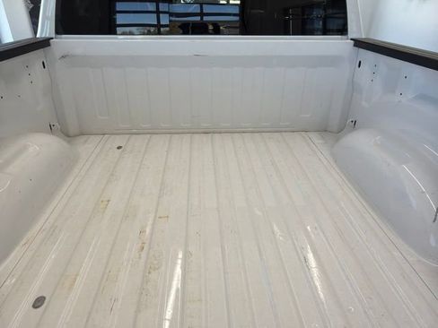 Used 2023 RAM 1500 Laramie AWD/4WD image 8