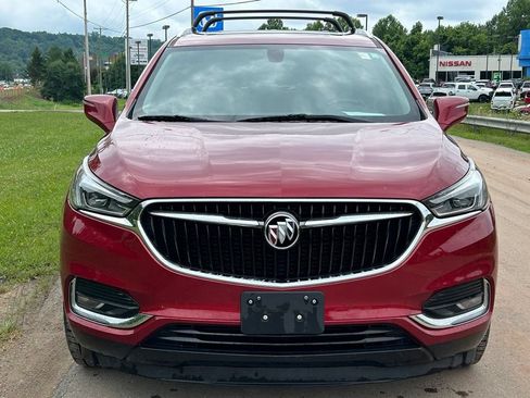 Used 2019 Buick Enclave Essence AWD/4WD image 2