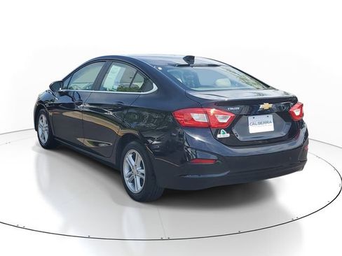 Certified 2018 Chevrolet Cruze LT FWD image 3