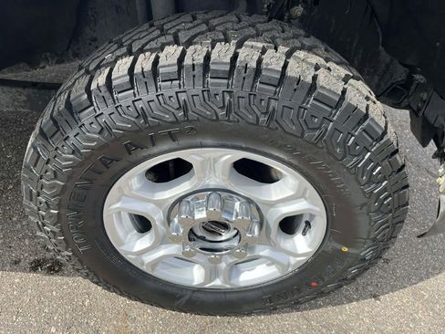 Used 2019 Ford F250 XLT w/ XLT Premium Package AWD/4WD image 15