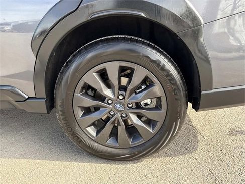 Used 2025 Subaru Outback Onyx Edition image 30